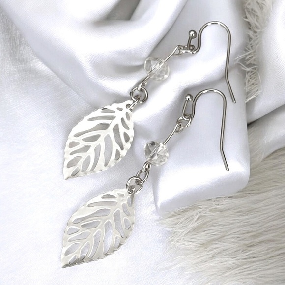 5 For $25💫Trendy Silver Leaf Beaded Earrings Dangles - Picture 1 of 5